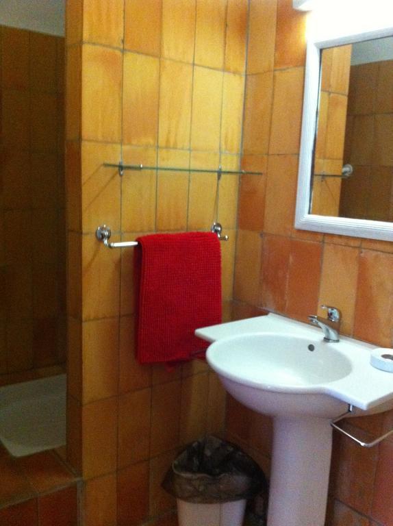 Le Richelieu Bed & Breakfast Uzès Exterior foto