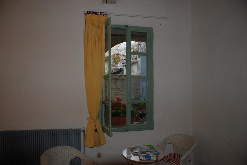 Le Richelieu Bed & Breakfast Uzès Exterior foto