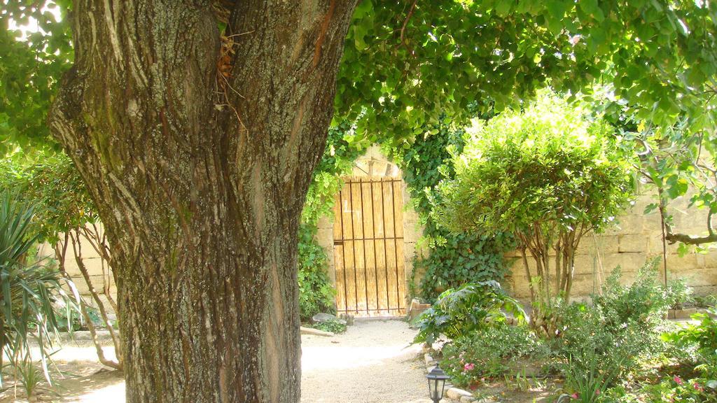 Le Richelieu Bed & Breakfast Uzès Exterior foto