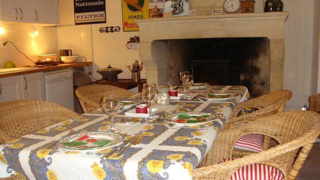 Le Richelieu Bed & Breakfast Uzès Exterior foto